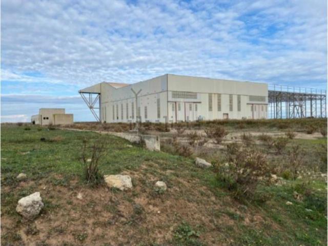 Capannone in vendita a Case Bianche, Brindisi