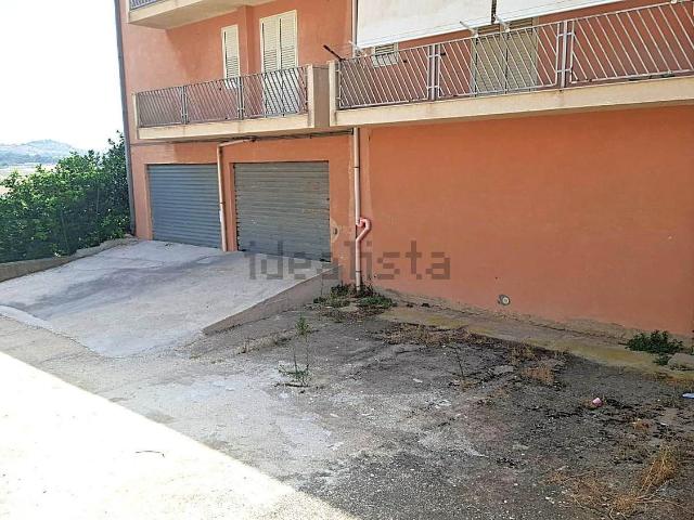 Capannone in vendita a Agrigento, Sicilia