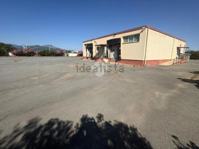 Capannone in vendita a Uta, Sardigna/Sardegna