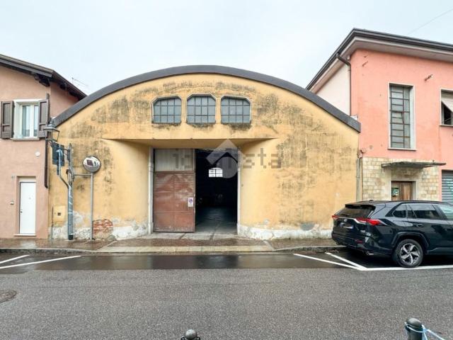 Capannone in vendita a Ghedi, Lombardia