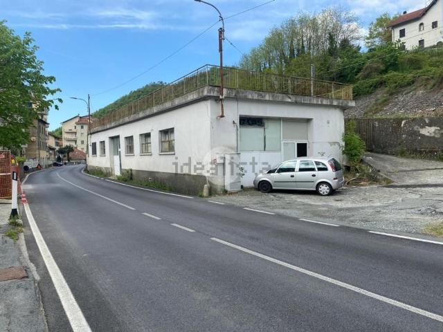 Capannone in vendita a Rossiglione, Liguria