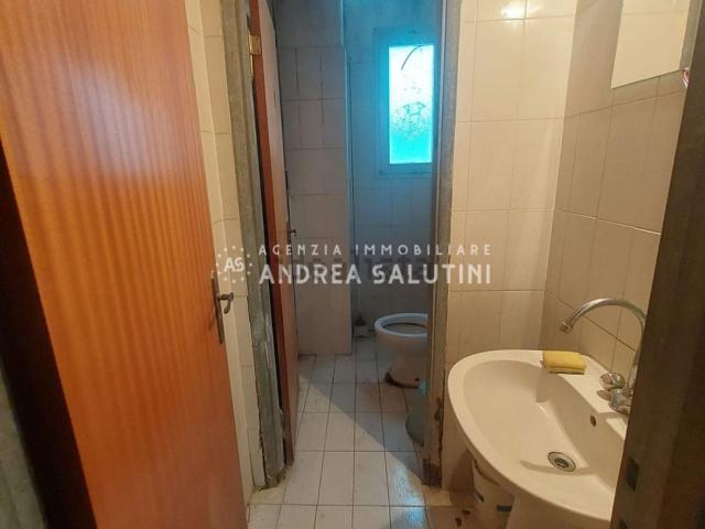 Capannone in vendita a Casciana Terme Lari, Cevoli