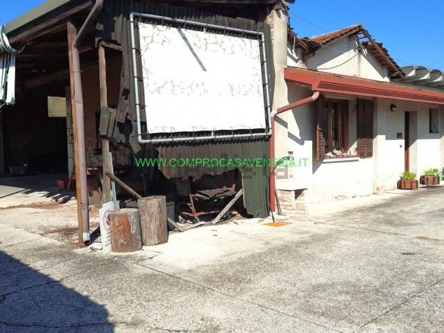 Capannone in vendita a Casale Sul Sile, Veneto