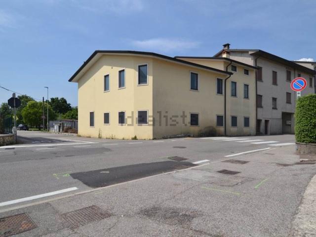 Capannone in vendita a Trissino, Veneto