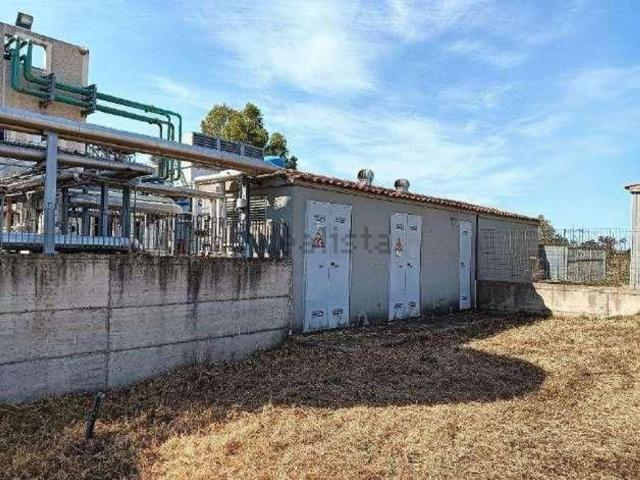Capannone in vendita a Simaxis, Sardigna/Sardegna