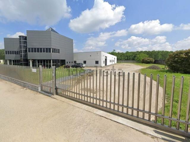 Capannone in vendita a Mortara, Lombardia