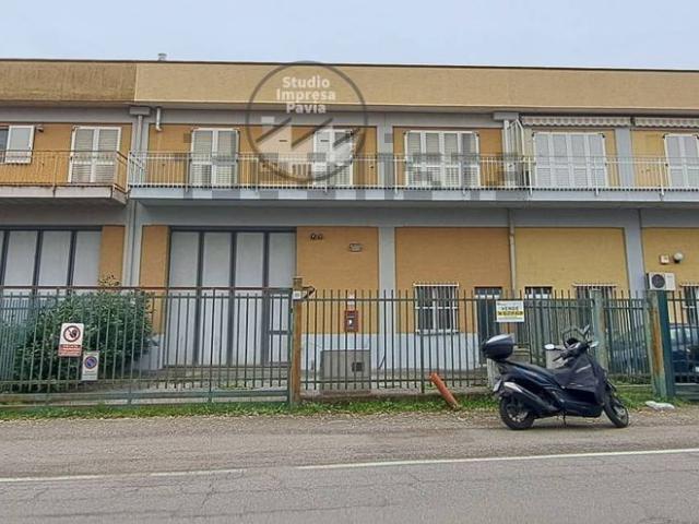 Capannone in vendita a Binasco, Milano
