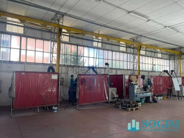 Capannone in vendita a Cologno Monzese, Lombardia