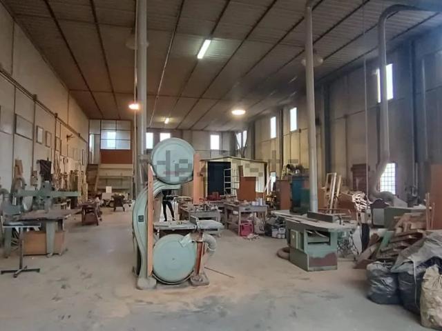 Capannone in vendita a Chiugiana, Corciano
