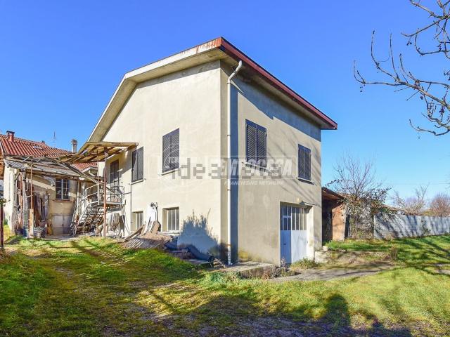 Capannone in vendita a Cantù, Lombardia