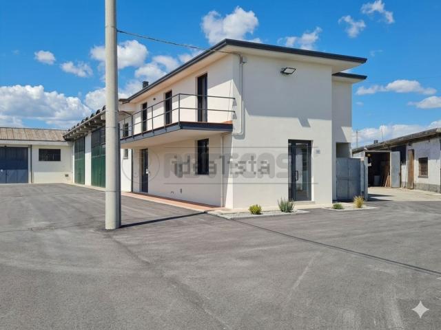 Capannone in vendita a Quinto Vicentino, Veneto