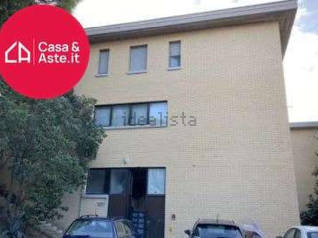 Capannone in vendita a Marche, Macerata