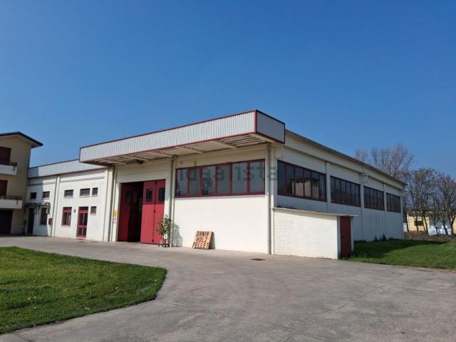 Capannone in vendita a Orgiano, Veneto