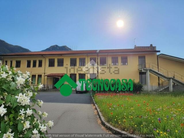 Capannone in vendita a Ospedaletto D'alpinolo, Campania