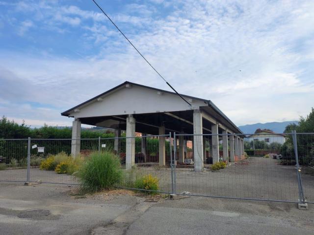 Capannone in vendita a Crociata, Sarzana