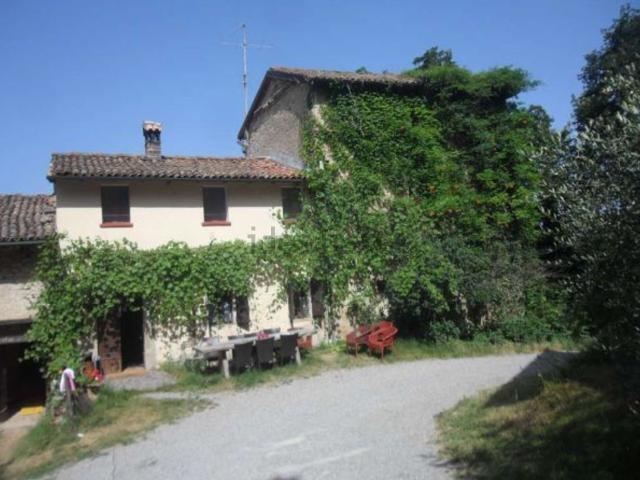Capannone in vendita a Montombraro, Zocca
