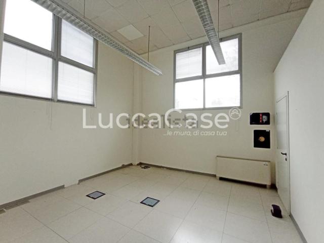 Capannone in vendita a Toringo, Capannori