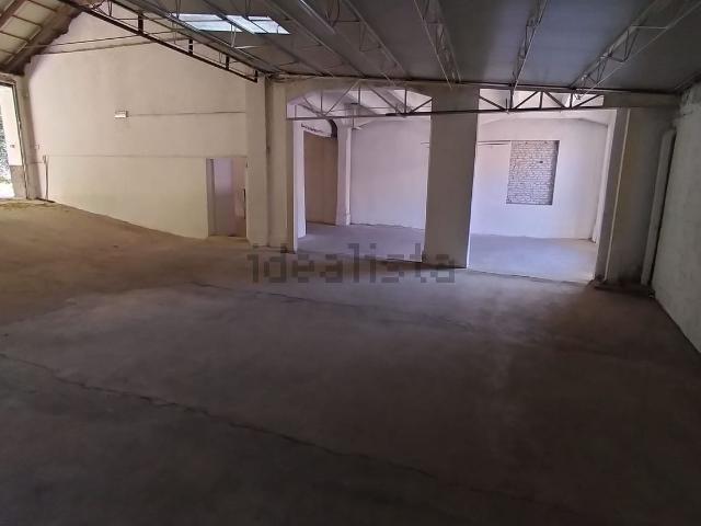 Capannone in vendita a Albiate, Lombardia