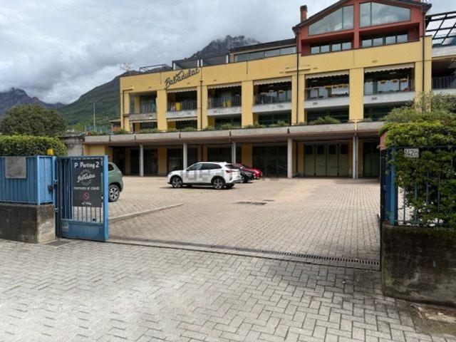 Capannone in vendita a Mandello Del Lario, Lombardia