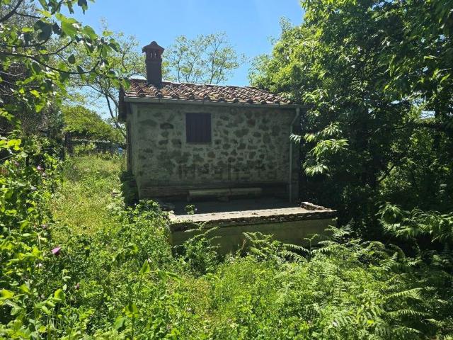 Capannone in vendita a Pistoia, Toscana