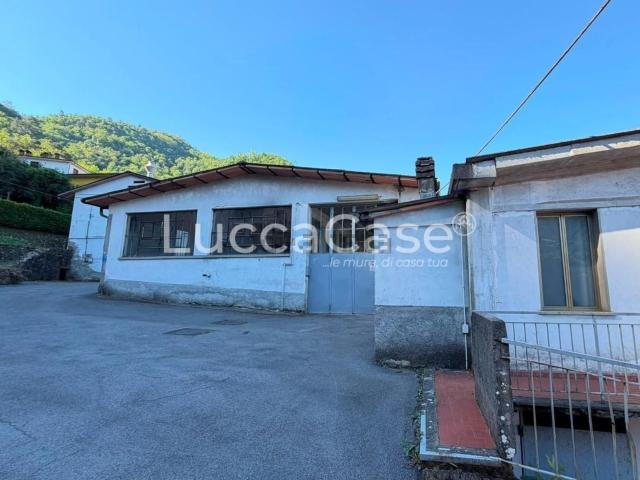 Capannone in vendita a Unione dei comuni Media Valle del Serchio, Borgo A Mozzano
