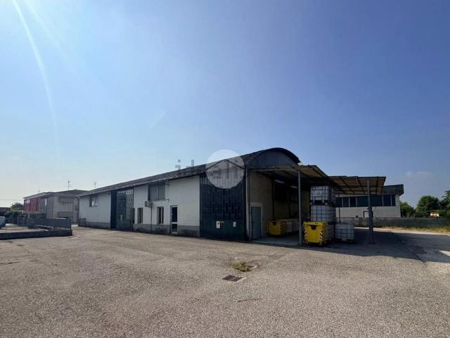 Capannone in vendita a Casaloldo, Lombardia