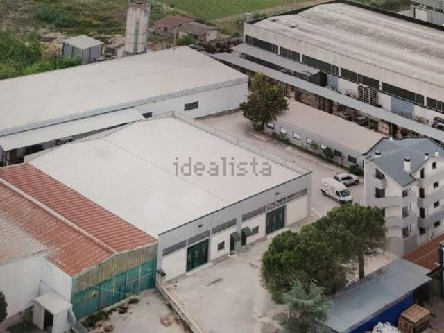 Capannone in vendita a Zona Industriale di Montesilvano, Montesilvano