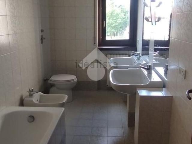 Capannone in vendita a Cassina Pertusella, Caronno Pertusella