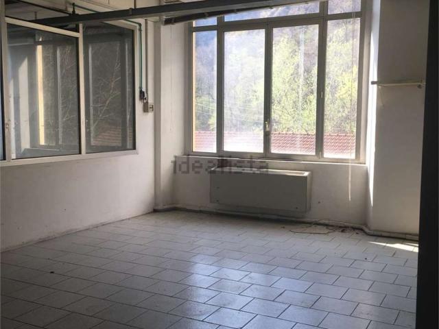 Capannone in vendita a Trobaso, Piemonte