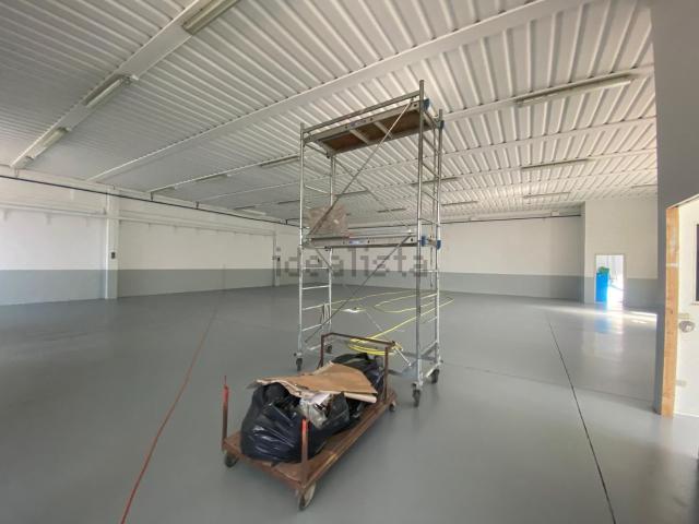 Capannone in vendita a Commendone, Grosseto