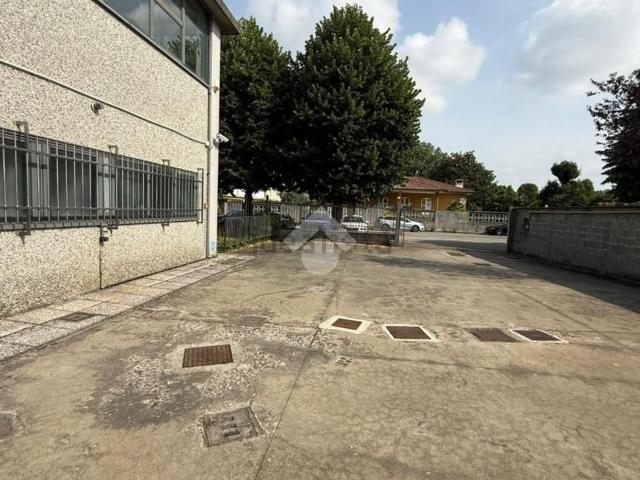 Capannone in vendita a Mesero, Lombardia