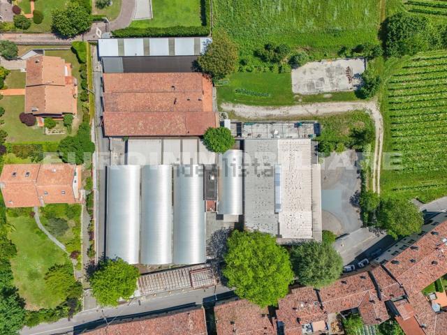 Capannone in vendita a Zona Nord, Brescia