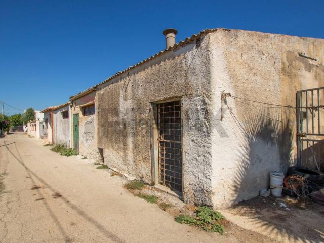 Capannone in vendita a Siracusa, Sicilia