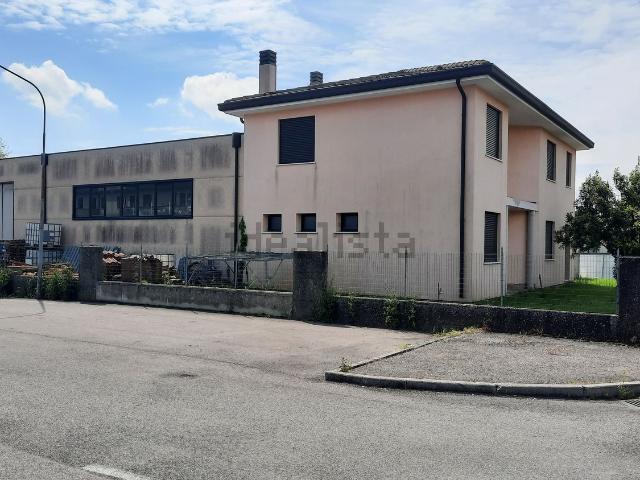 Capannone in vendita a Pontecchio Polesine, Veneto