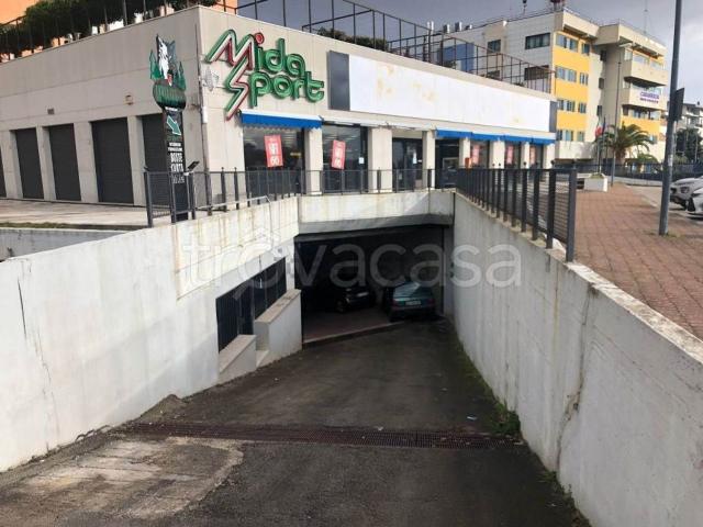 Capannone in vendita a Avellino, Campania