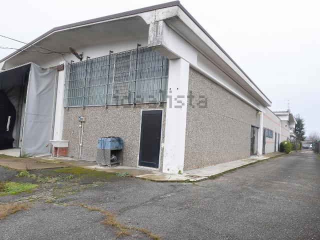 Capannone in vendita a Mesero, Lombardia