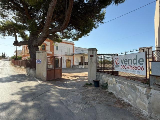 Capannone in vendita a Puglia, Bari