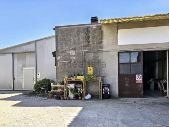 Capannone in vendita a Costa Di Rovigo, Veneto
