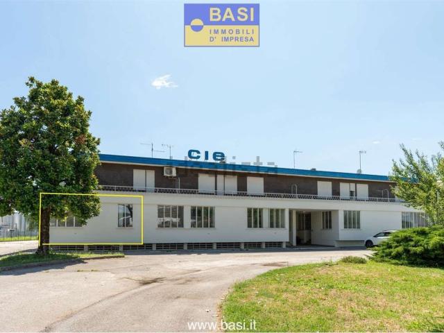Capannone in vendita a Martignacco, Friuli-Venezia Giulia