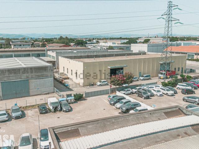 Capannone in vendita a Unione di Comuni della Romagna Forlivese, Quattro