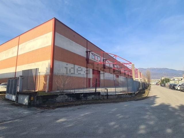 Capannone in vendita a Piemonte, Verbano-cusio-ossola