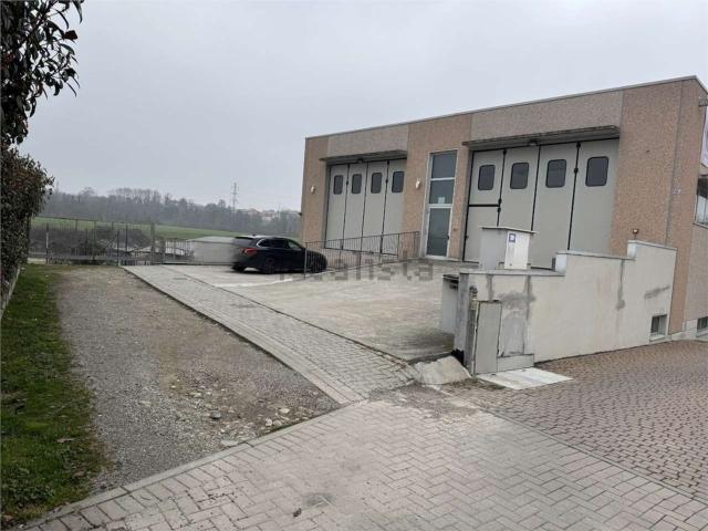 Capannone in vendita a Meda, Lombardia