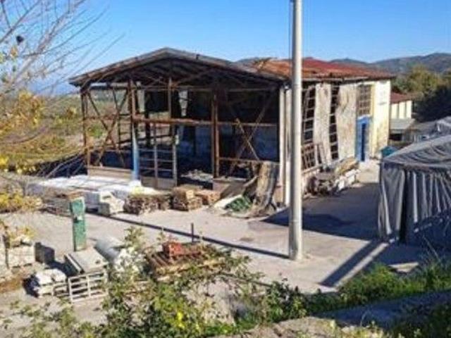 Capannone in vendita a San Piero Patti, Sicilia