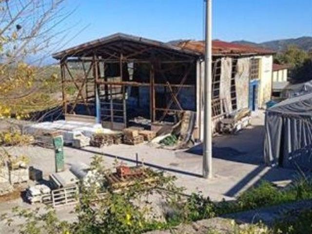 Capannone in vendita a San Piero Patti, Sicilia