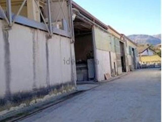 Capannone in vendita a San Piero Patti, Sicilia