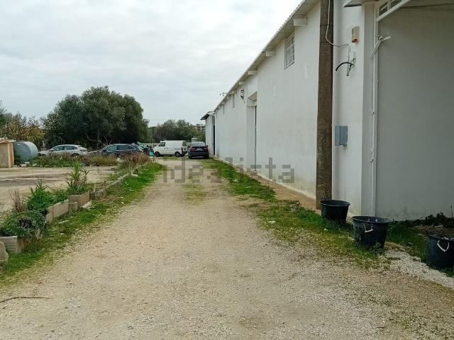 Capannone in vendita a Poggiofranco, Puglia