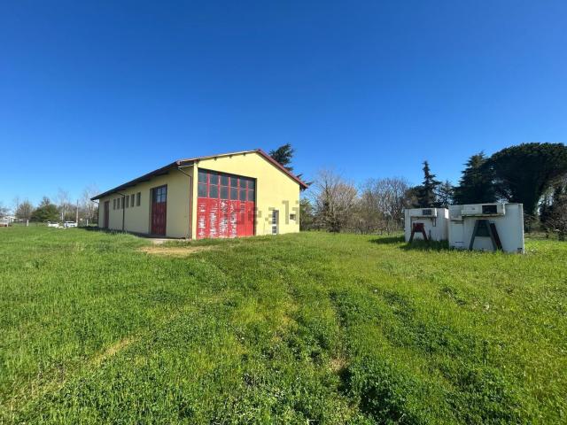 Capannone in vendita a Unione di Comuni della Romagna Forlivese, Forlimpopoli