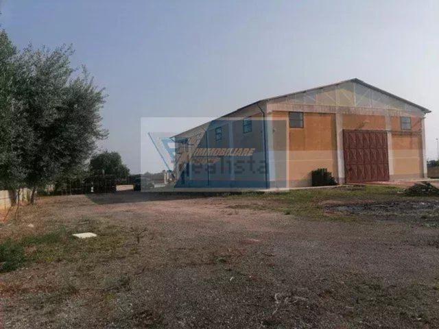 Capannone in vendita a Siracusa, Sicilia