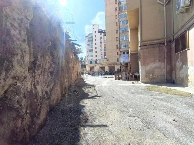 Capannone in vendita a VIII Circoscrizione, Palermo