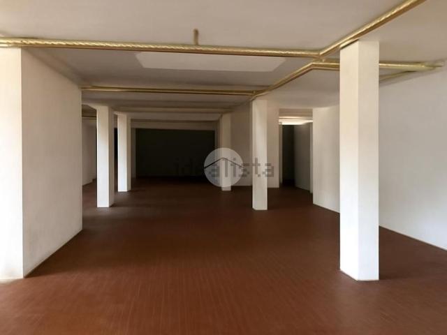 Capannone in vendita a Gorle, Lombardia